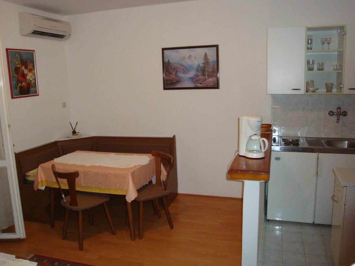 Apartments By The Sea Barbat, Rab - 17620 Barbat na Rabu Dış mekan fotoğraf