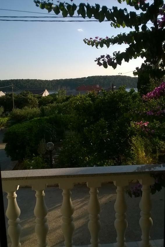 Apartments By The Sea Barbat, Rab - 17620 Barbat na Rabu Dış mekan fotoğraf